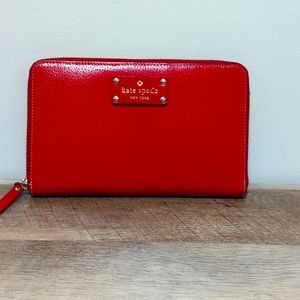 EUC Kate Spade Travel Wallet